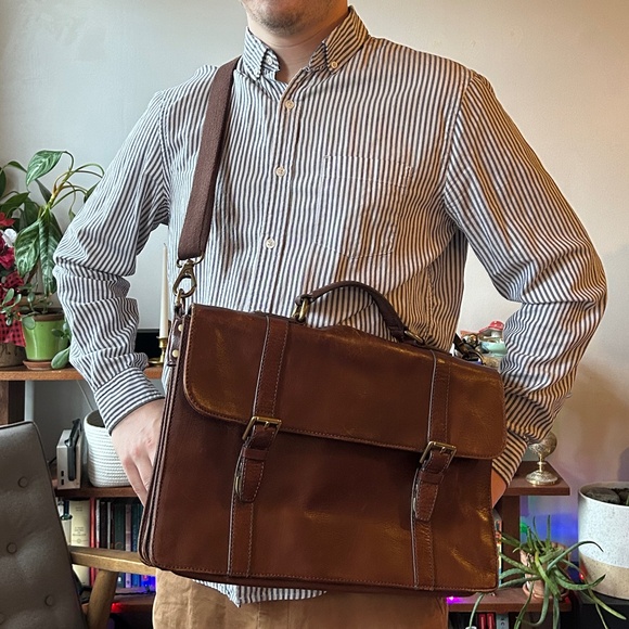 Fossil Leather Messenger Bag - Picture 5 of 5